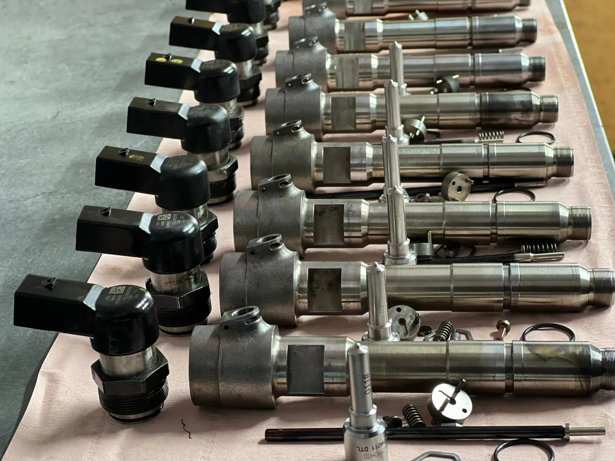 Injecteur SIEMENS VDO A2C59513554 03L130277B03L130277B-5WS40539 A2C9626040080